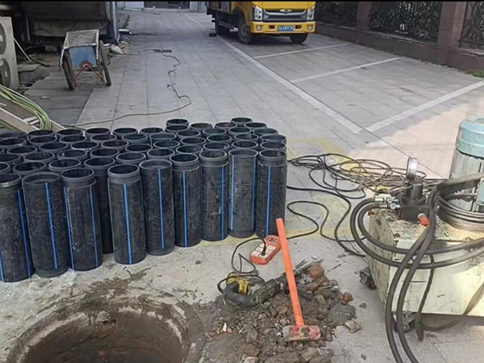 安国PE置换管厂家 DN315置换管 非开挖管短管置换